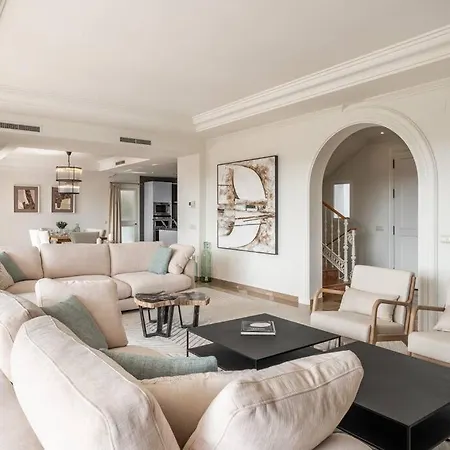 Luxurious 7 Bed Frontline Golf In La Quinta Villa *