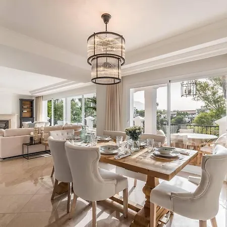 Villa Luxurious 7 Bed Frontline Golf In La Quinta