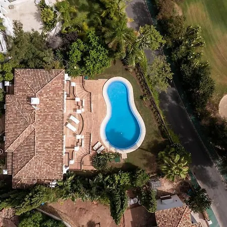 Luxurious 7 Bed Frontline Golf In La Quinta Malaga